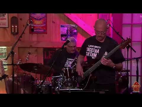 The Levin Brothers - 6.16.21 - Live from Daryl's House Club