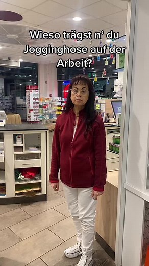 Why Wearing Jogging Pants at Work is Becoming Common