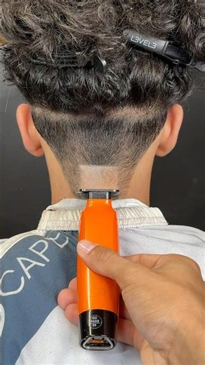 Clean back temp tutorial #barber #haircut #tutorial #ribarber #providenceri