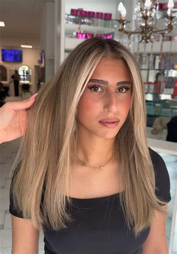 Beige-Blond Balayage: so schonend wie möglich aufhellen