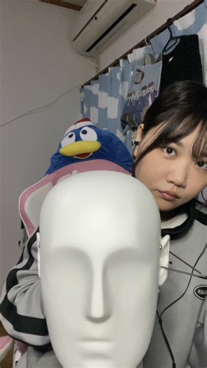 ASMR: Unique Sounds with a Mannequin Interaction