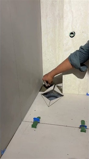 The Only Way To Get Seamless Tile Cuts #tiling #bathroomremodel #shorts