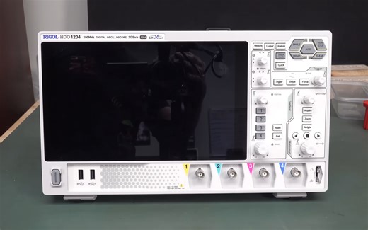 EEVblog 1510 - 699刀的普源12位HDO1000拆机 - 哇！