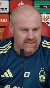 Skinny jeans and tactical trends. Just another press conference with Sean Dyche 😅 | Premier League