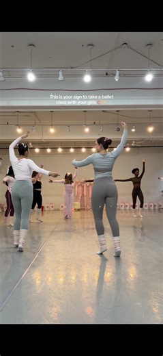 This is your sign to take a ballet class with your girls, we had so much fun!🩰✨ #balletflex #balletclass #balletbeginner #ballerina