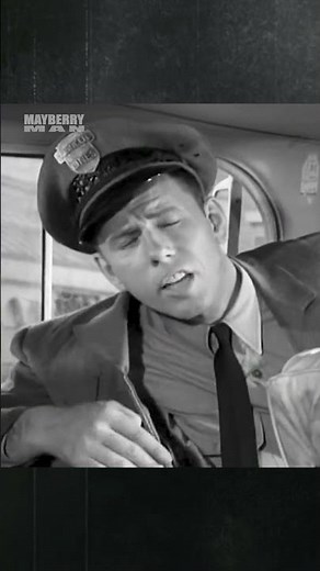 How many Howards were on The Andy Griffith Show?