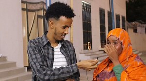 101K views · 3.5K reactions | public prank qosol badan : gabar waalan iyo dadka muqdisho ku nool maxaa kala qabsaday  SII GUDBI OO LA WADAAG ASXAABTADA | Nabiil Bulxan | Facebook