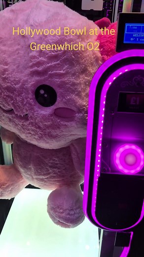 walkabout with me at the Hollywood Bowl at the Greenwhich O2. #gaming#arcade#walkaround#thingstodo