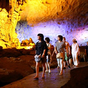 Luxury Halong Bay Cruise 3 Days | Luxury Starlight Cruise