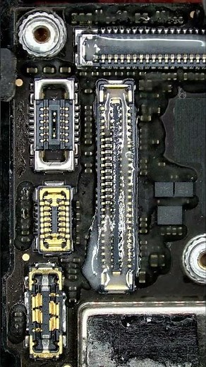 Mobile phone repair tools: Safe and quick disassembly of flex cable connectors.