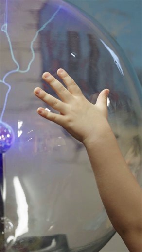 A kid-powered museum with rooftop views? Yep. The Discovery Museum is a colorful, hands-on space where kids run the show—and learn a little, too. | Absolute Altitude