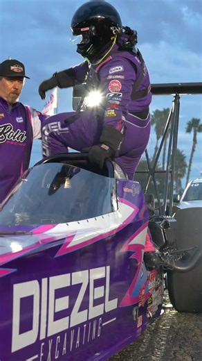 NHRA World Champion Top Alcohol Dragster Race Team on Instagram: "Race cars = happy 😃 #randymeyerracing #dragracing #racecar #gunktough #ngkracing #ngksparkplugs #aeromotive"