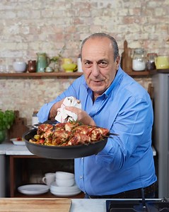 Ohhhh my, my Gennaro Contaldo 😍 Is anyone else's mouth watering now?! 🤤 jamieol.com/JOChickenSkewers | Jamie Oliver