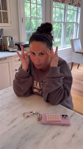 Ben Soffer on Instagram: "Applebee’s 2 for $25 is back! Get 2 entrees and 1 appetizer for just 25 bucks! From the new chicken parm fettuccine to the new banging burger, it’s all a 10/10! @applebees #ad"