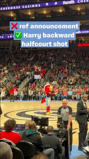 Harry can do anything 🤯 #nba #hawks #harrythehawk #trickshots #halfcourtshot