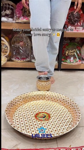👑 “Walk towards your forever with our dreamy bridal entry set ✨🌸” 📍 J33A, Central Market, Lajpat Nagar 2, New Delhi 📞 91 78278 84883 / 91 99531 11239 #BridalEntry #PhoolonKiChadar #WeddingDecor #ShaadiVibes #BridalEssentials #LaljeesWeddingStore #weddingideas #fypageシ゚ #trend #bridal #footprint | Laljees wedding store