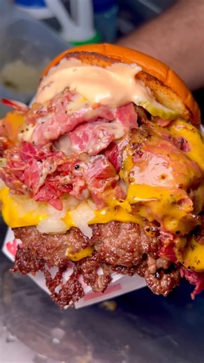 Brisbane Burger Quest on Instagram: "It’s probably not winning any awards for best looking burger, but this double smashy with pastrami is arguably one of the best things you’ll eat @fattypatty 🤌🏼 📍 @fattypattyaus, Underwood 📍 🍔 Dbl Classic add Pastrami 🥪 #fattypatty #brisbaneburgerquest #halal #katzdeli"