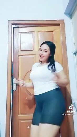 TikTok - ABG semok 😘