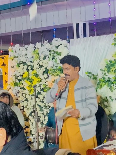 برنالہ آزاد کشمیر شو #1million #tiktokviral #foryoupageofficiall #shahbazkhanphaphra #unfrezzmyaccount @TikTok Pakistan @Shaheen Studio @😍🥀مـــلک گــلفـام 🥀😍 @Ch_Shozi_Phaphra_Official ✅ @Wattakhel Production @Shahbaz khan @Asif Sabir👑