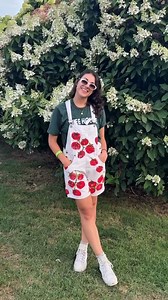 16K views · 130 reactions | Potato-Printed Overalls 凜凜 by @onecrafdiygirl . This artist shows us the process of using a potato and fabric paint to create this amazing design on a pair of overalls! What do you think? Who else wants to try this? . . . #diyprojects #diy #diyfashion #diycrafts #printmaking #fabricprinting #cuteclothes #cuteclothing #overalls #upcyclingfashion #upcycling #creativity | Custom WearHouse | Facebook