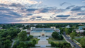 How Is Instagram Changing the Creation and Experience of Art?