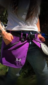 🎉 New surprise product from the collection! 🎉 From our new collection comes the Akra Training Apron 🐾 Everything you need right at hand: snacks, toys, and accessories. Lightweight, durable, and ready for every moment you share with your dog ✨ Comment 🐶 if you need one 😮‍💨👌🏻 | AkraCreations