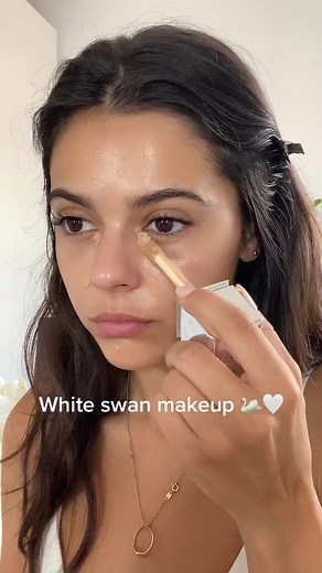 White Swan Makeup - Light Feminine Look