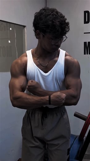 Nitesh Kumar on Instagram: "Cbum’s Shoulder Workout 💀😵‍💫… #reels -: Smith Machine Shoulder Press - 2 Sets 8 to 12 reps -: Shoulder Dumbell Press - 2 Sets 8 to 12 reps -: Front Dumbell Raises - 3 Sets Till Failure -: Side Dumbell Raises - 4 Sets Till Failure -: Reverse Fly - 2 Sets Till Failure -: Note - Do all These Exercises With Good Form And Control The Weights"