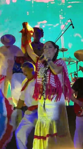 Mezcalito de Lila Downs: Música y Coreografía