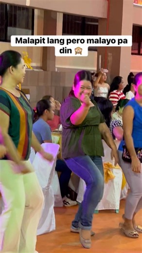 The 🫰 finger heart emoji has several meanings, most commonly representing love and affection, thanks to its origin as the "finger heart" gesture popularized in South Korea. It can also mean "gimme money," the sound of fingers snapping, or to express that you will pinch someone. #fyp | Syhjedel Llhyx Zavier