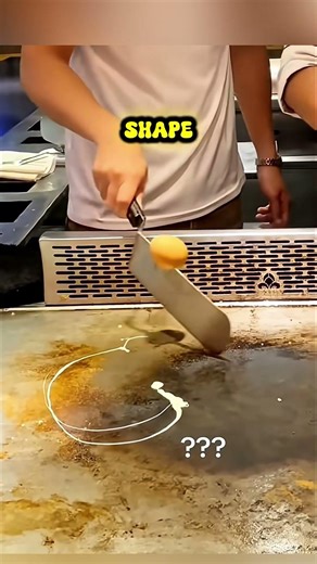 Head Chef Teaches a Beginner the Perfect Egg Heart 🍳❤️ #shorts #ChefTraining #ViralShorts