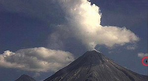 'Flying horse' UFO spotted over Mexico's erupting Colima volcano