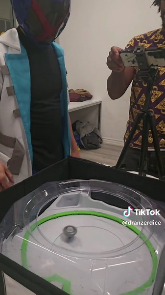 DOUBLE XTREME FINISH!⚔️⚔️ Dran Sword 3-60 F🗡🌀 Dran Dagger 4-60 R🗡🌀 Blader X playing in actually tournament using all stock Drans at @Banana Games and Hobby 🍌 @BEYBLADE OFFICIAL @ベイブレード/BEYBLADE【公式】 @worldbeyblade @hasbro.officials #Double #XTREMEFINISH #xtremedash #xtremedashdouble #xtremedashinfinite #beybladex #beyblade #Dran #allstock #DranBuster #DranSword #DranDagger #6points #XTREMEWIN #kamenx #bladex #cosplay #liveaction #unseenx #wbotournament #dontblinkyoumightmissit #xtraordinary