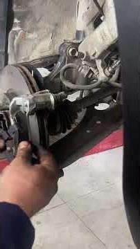 Professional Brake Rotor Resurfacing in 16 Minutes #mechanic #tutorial ‪@full_oils_cars‬ #brakeflu