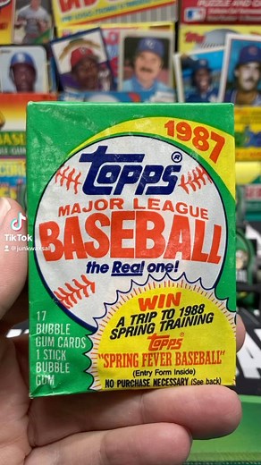 1987 Topps Baseball Pack #junkwaxsal #hotgarbage #junkwax #87topps #87toppsbaseball #baseball #baseballcard #packopening #sportscards #mlb | Junk Wax Sal