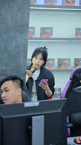 319K views · 2.7K reactions | NHÌN LOGO ĐOÁN TÊN THƯƠNG HIỆU P2 | Nguyễn Công PC | Facebook