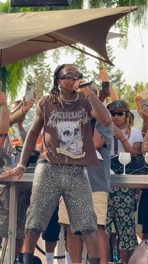 566K views · 10K reactions | Gunna performing “fukumean” in Spain  via TT: benita_do | HipHopDX.com | Facebook