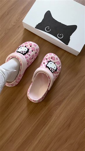 Dép mèo cute cho nữ - dép cross Hello Kitty