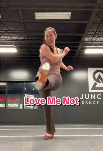 Mastering the Paradiddle Clap in Tap Dance