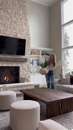 Clari Syntha on Instagram: "Little-Known Tips for Fast and Easy Shopping on Amazon Shopping on Amazon can be time-consuming if you don’t know the tricks. One simple yet effective tip is to use product filters. Select criteria such as price, ratings, and Prime shipping to quickly find the right product. Another tip is to make a shopping list beforehand. Knowing what you need makes your search faster and more accurate. Monitoring deals and discounts also saves both time and money. Additionally, re