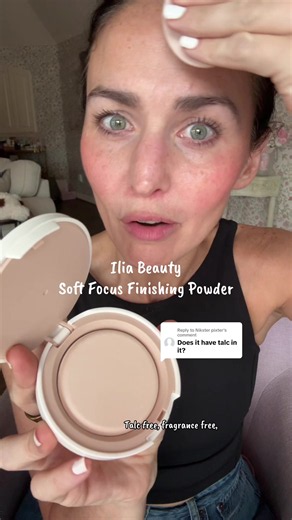 Ilia Beauty Soft Focus Finishing Powder review — talc-free finishing powder