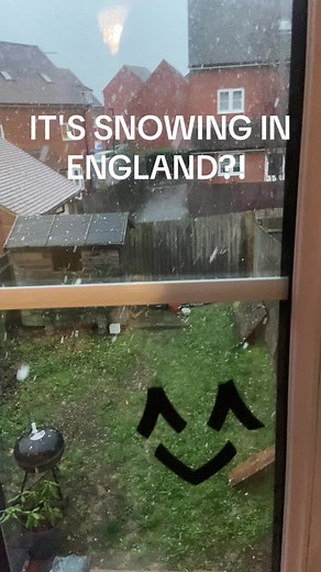 #snow#england#outside