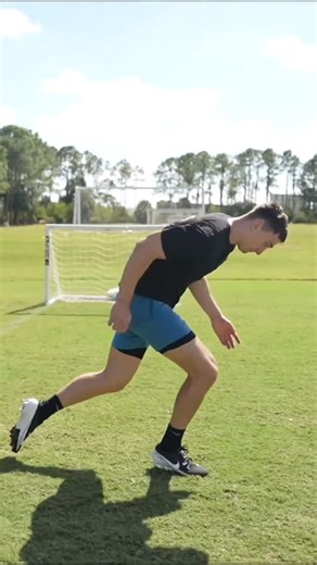 THP Strength on Instagram: "Upright sprinting cues to be a more efficient sprinter! To watch the full episode comment ‘POD’ and I will send you it! #jumping #jumphigher #dunking #howtodunk #jumptraining #basketball #volleyball #strengthtraining #dunk #thpstrength"