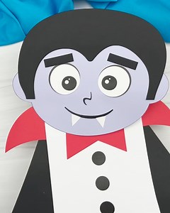 27K views · 156 reactions | Vampire Puppet - Perfect for a Halloween puppet show! Snag the template ⬇️ | Simple Everyday Mom | Facebook