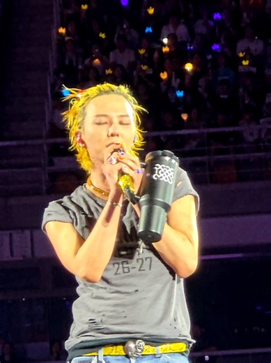 BIGBANG COSMOS World Tour Day 3 2026.08.23 — G-Dragon Hat Moment