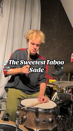 Derrick Gordon on Reels