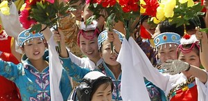 Despega la nave espacial 'Shenzhou 9' que lleva la primera mujer china al espacio