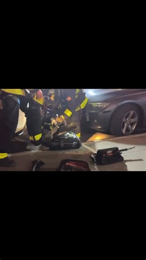 35K views · 280 reactions | *{ FDNY BOX 1003 ~ MANHATTAN }*~*{ **MUST SEE VIDEO* INMOTION ONE WHEELER E-BIKE LITHIUM ION BATTERY EXPLODING ON FIREFIGHTERS WHILE TRYING TO OVER PACK IT ON WEST 64TH STREET ON THE UPPER WEST SIDE AREA OF MANHATTAN IN NEW YORK CITY }**~** @themajestirium1 | Chief Miller | Facebook