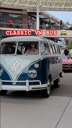 The Coolest Van Ever Made? VW T1 Split Window 🚌