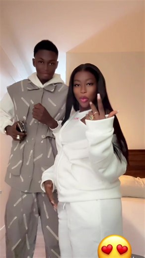 Mon bonheur : Célébration de l'amour et de l'engagement